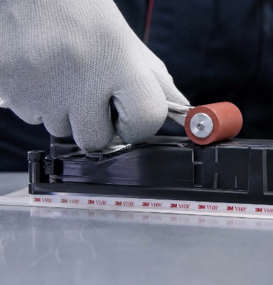 VHB Tape Selection Guide: How to Choose for Metal vs. Plastic Surfaces